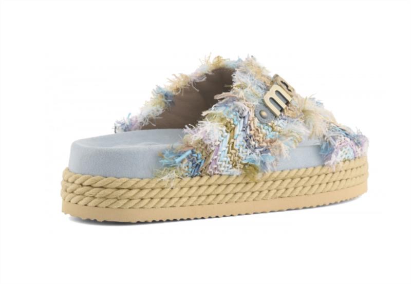 SANDALIA DE RAFIA CON CUERDA CRUZADA