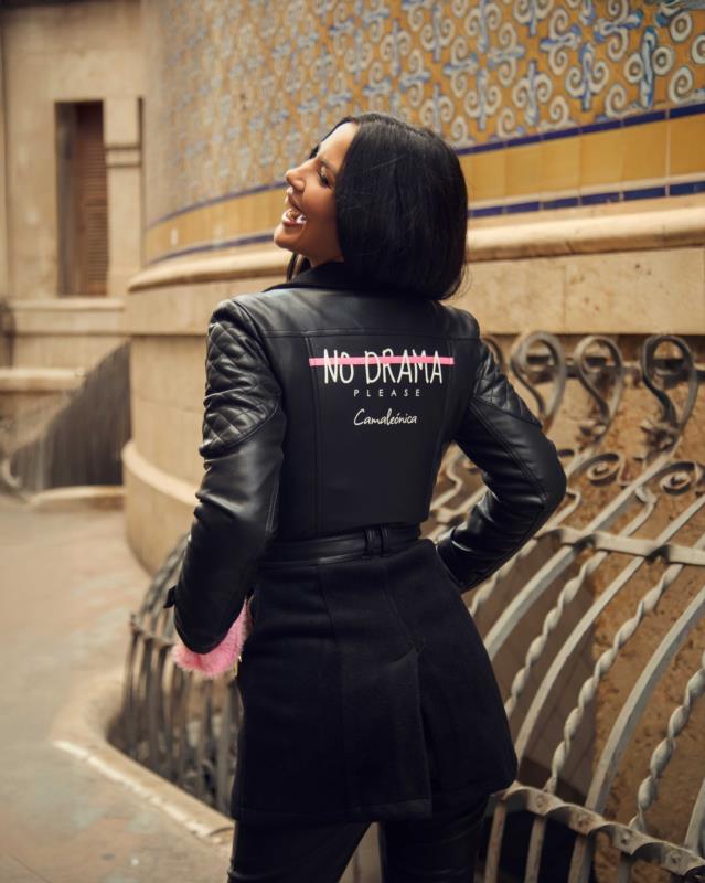 ABRIGO HELECHO NEU CAMALEÓNICA