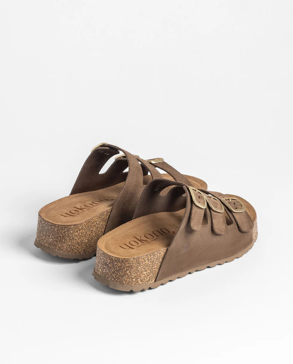 Sandalia de plataforma WIWI-263 marrón oscuro