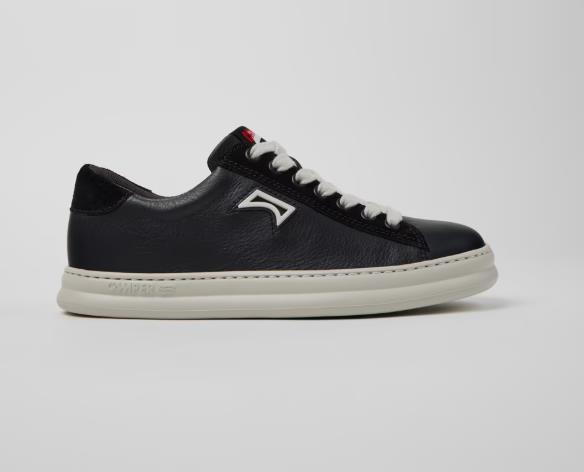 Sneakers CAMPER de piel y nobuk negras para mujer.