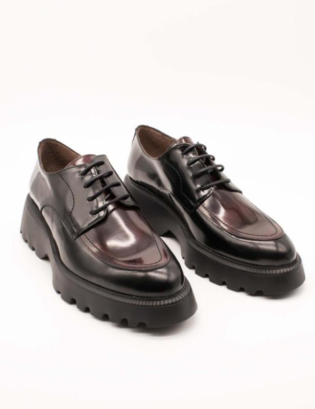 ZAPATO PARA MUJER WONDERS REGATA NEGRO VINO