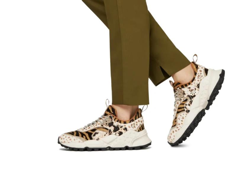 DEPORTIVA PARA MUJER FLOWER MOUNTAIN KOTETSU WOMAN PRINT BEIGE-BROWN