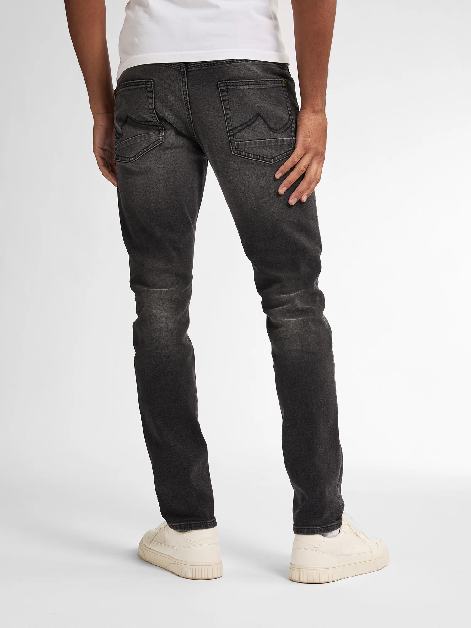 Jeans Slim Fit Seaham Everglades BLACK