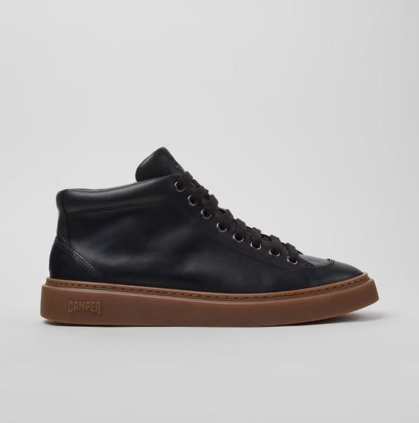 Runner Twentyfive Zapatillas de piel negras para hombre.
