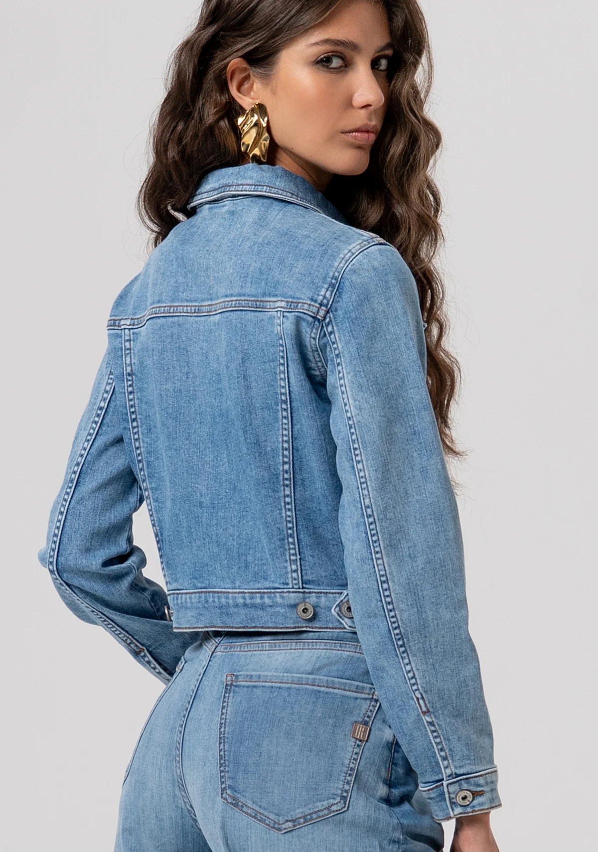 DENIM TRUCKER JACKET BLEACHED