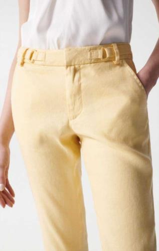 PANTALÓN CHINO IN COLOR LINEN LIGHT YELLOW 21005506