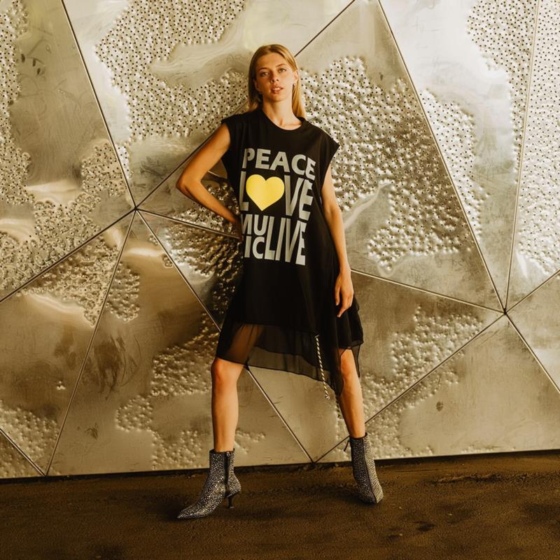 VESTIDO BE HAPPINESS PEACE LOVE MUSIC