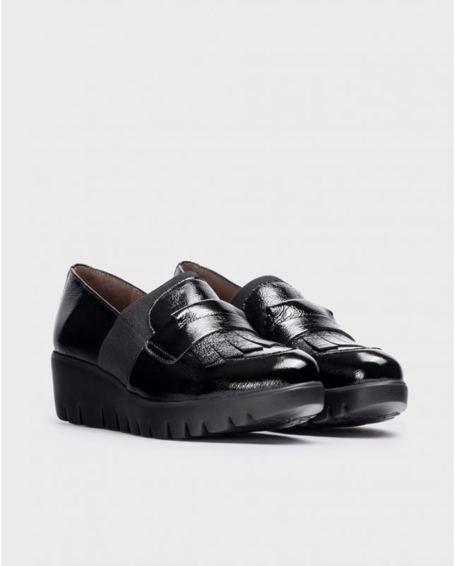 MOCASIN MUJER WONDERS KANAI NEGRO
