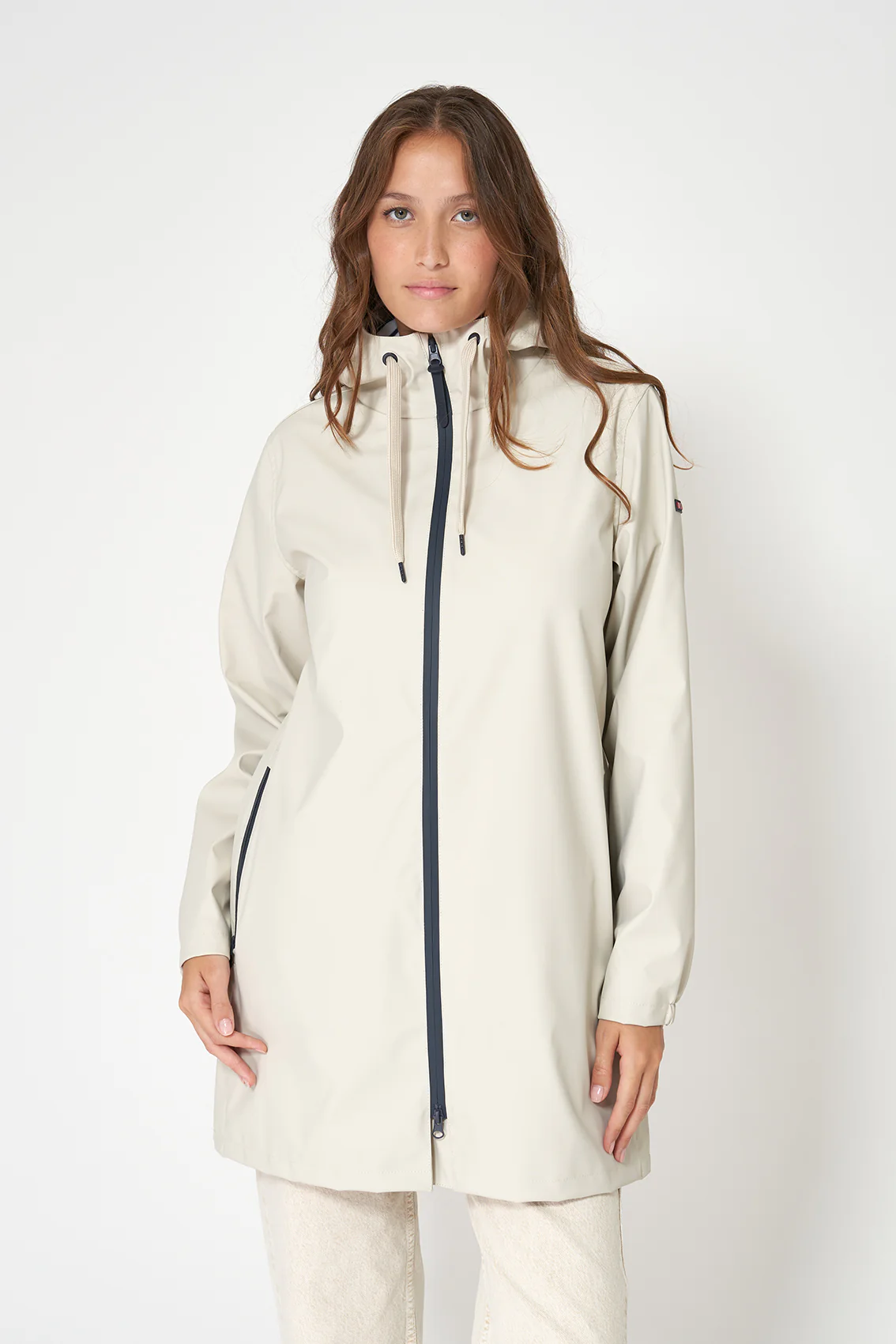 Chubasquero 100% impermeable con forro de rayas BEIG