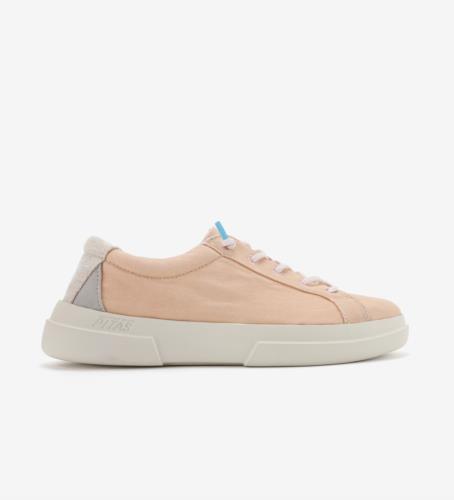 WALK IN PITAS IRIS NUDE