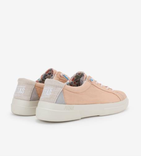 WALK IN PITAS IRIS NUDE