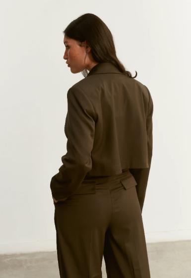 CHAQUETA PARA MUJER NAME THE BRAND JIMENA CHOCOLATE