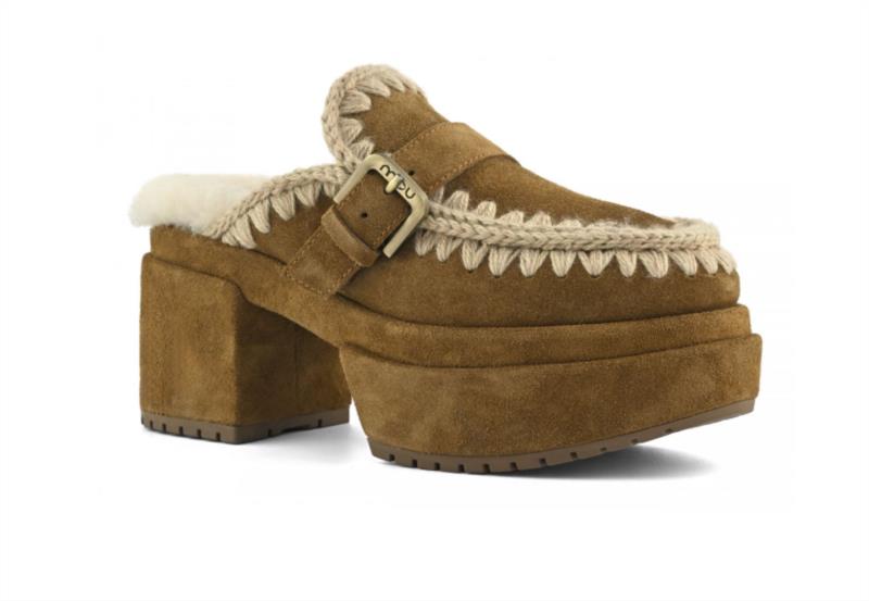 ZUECO MOU PLATAFORMA CLOG WITH BUCKLE STRA COGNAC