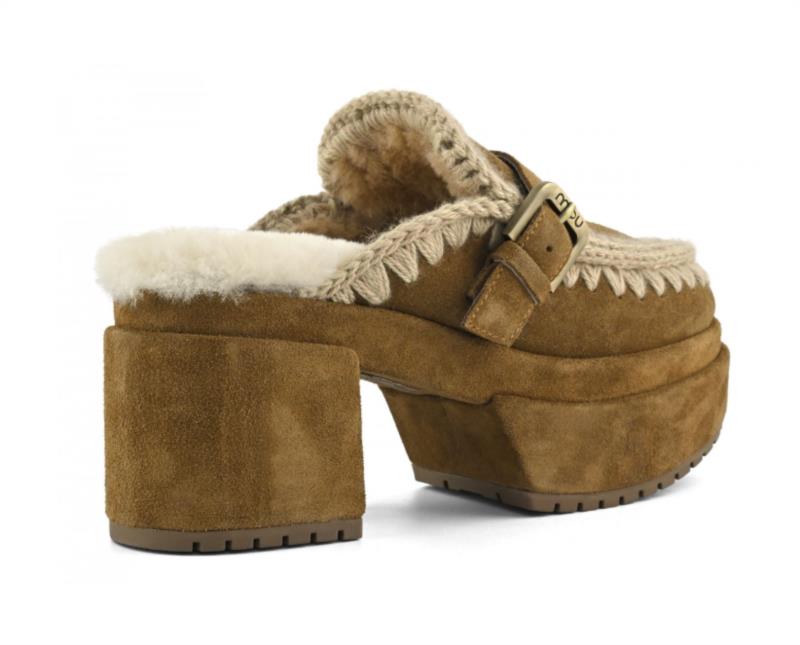 ZUECO MOU PLATAFORMA CLOG WITH BUCKLE STRA COGNAC