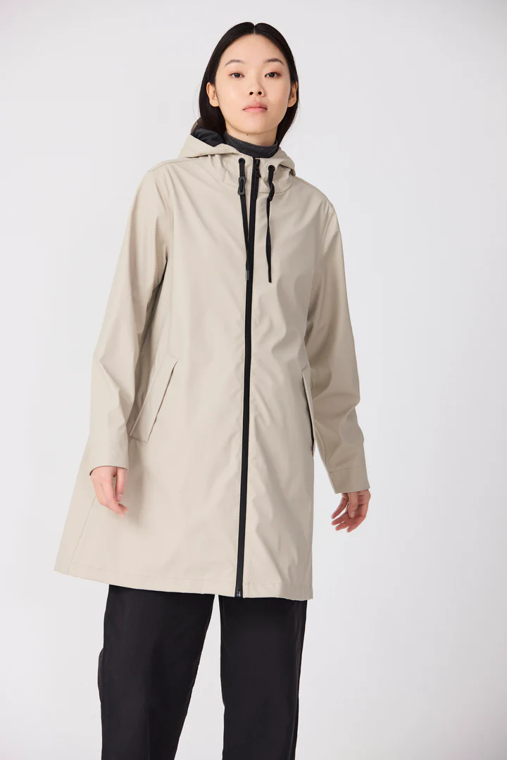   Abrigo  TANTÄ Impermeable de Poliuretano Nuovola Stone Grey