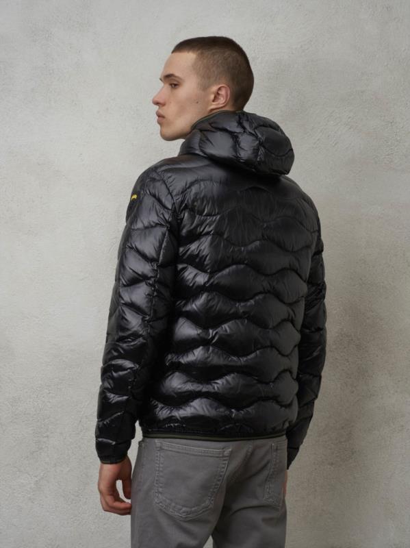 PLUMÍFERO LIGERO DE HOMBRE BLAUER CON ONDAS WAVE