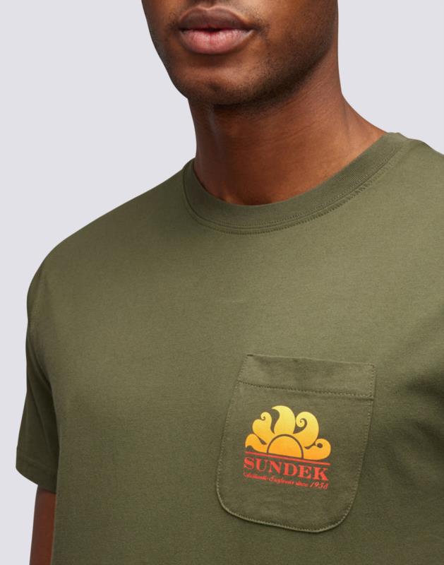 CAMISETA NEW HERBERT DE CUELLO REDONDO CON MAXILOGOTIPO DARK AR GREEN